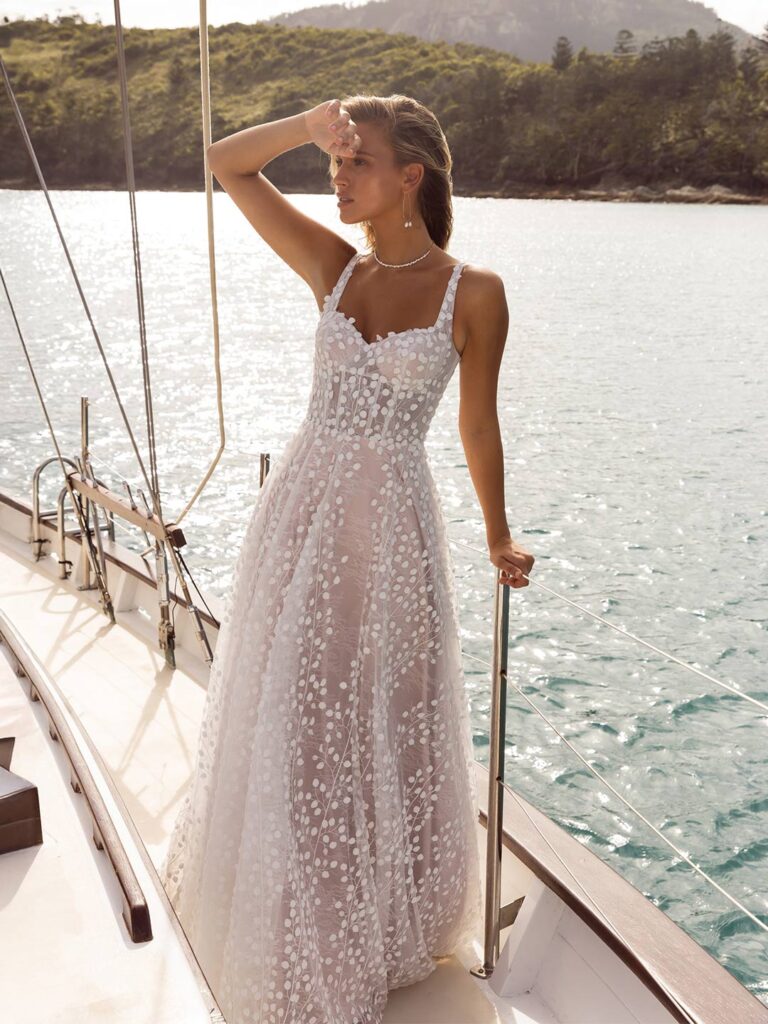 Das Brautkleid Jordan vom Hersteller Madi Lane, bei Ivory & Blush