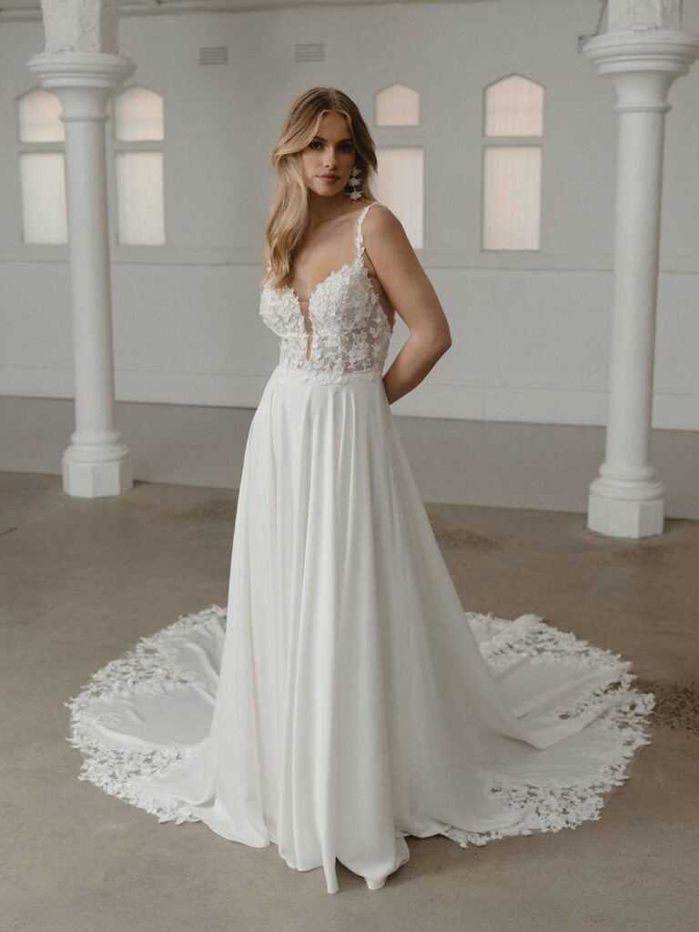 Das Brautkleid Somerset  vom Hersteller Madi Lane, bei Ivory & Blush