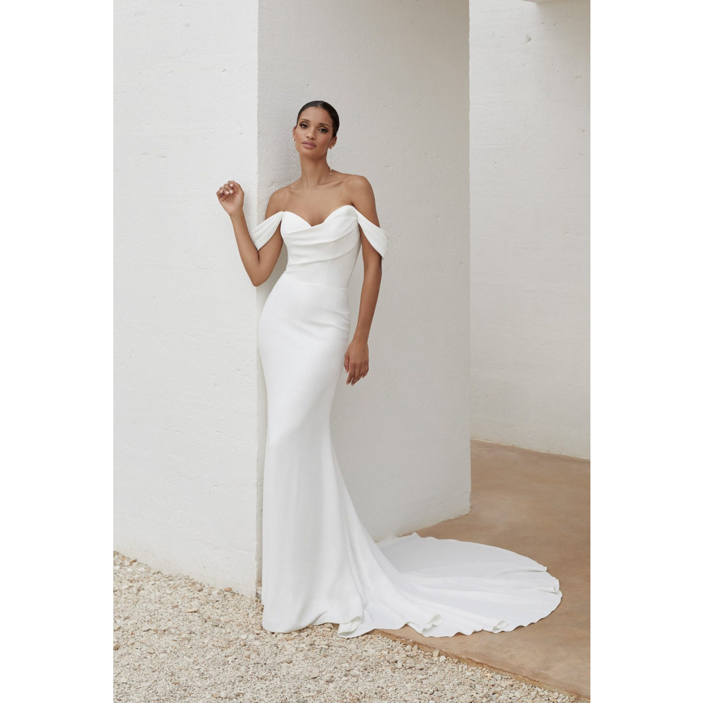 Das Brautkleid Annalina vom Hersteller Justin Alexander - Adore, bei Ivory & Blush