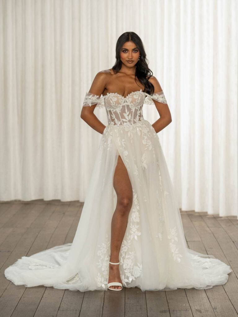 Das Brautkleid Twyla  vom Hersteller Madi Lane, bei Ivory & Blush
