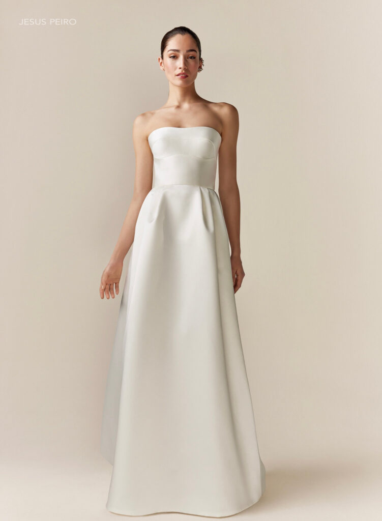 Das Brautkleid 2518 vom Hersteller Jesus Peiro, bei Ivory & Blush