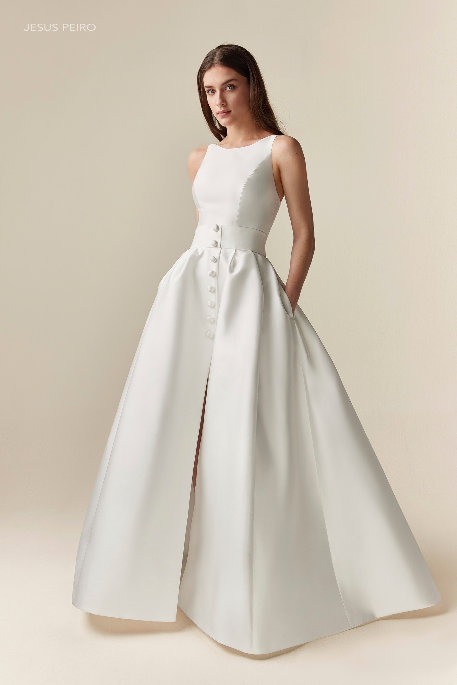 Das Brautkleid 2535 vom Hersteller Jesus Peiro, bei Ivory & Blush