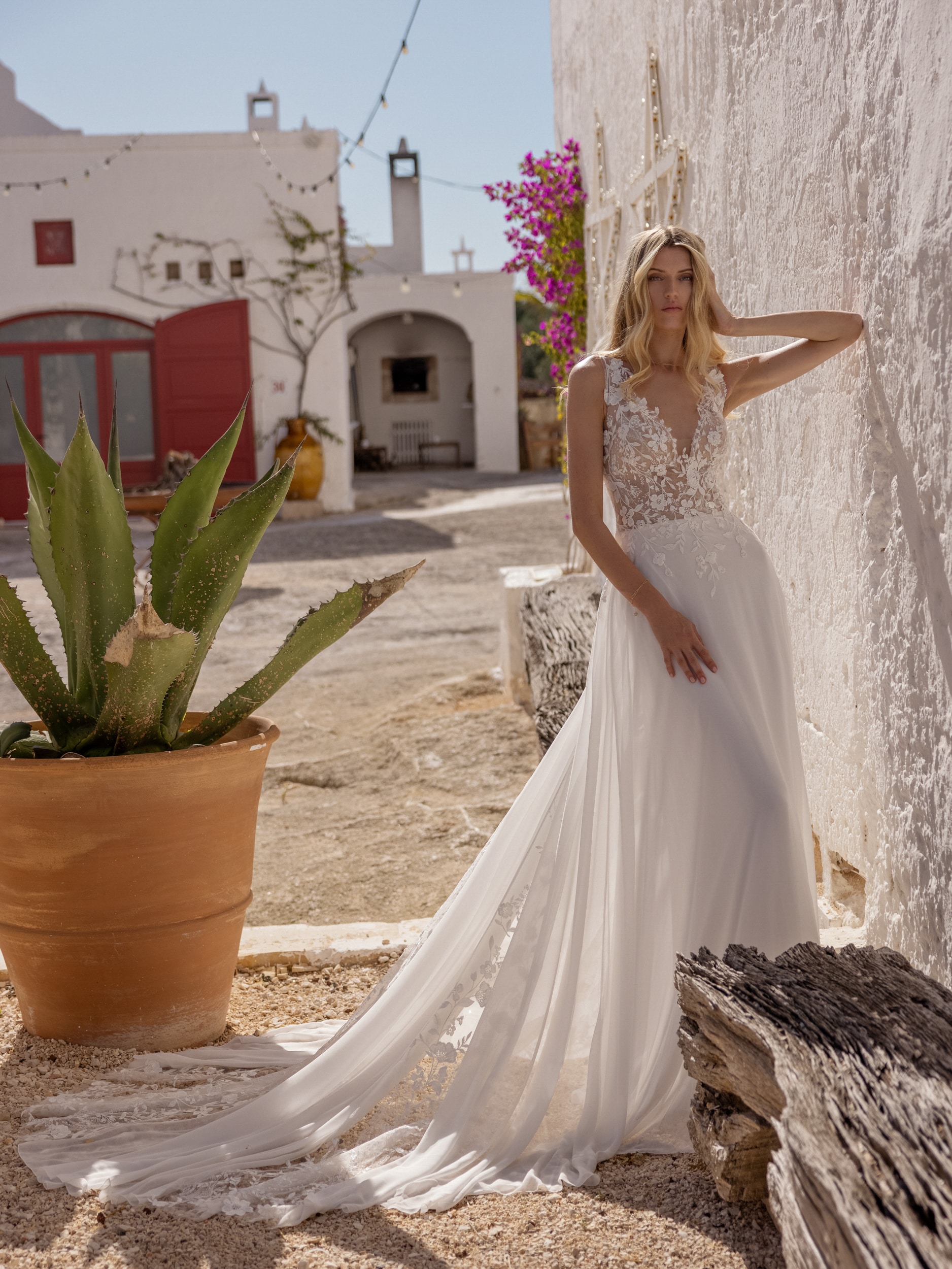 Das Brautkleid Amanda vom Hersteller Modeca, bei Ivory & Blush