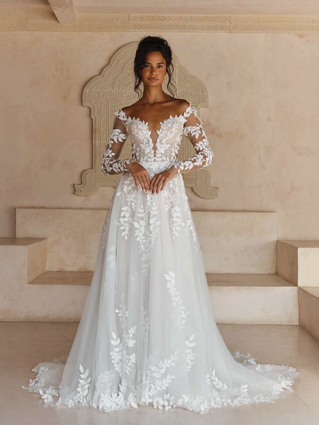 Das Brautkleid Landon  vom Hersteller Madi Lane, bei Ivory & Blush