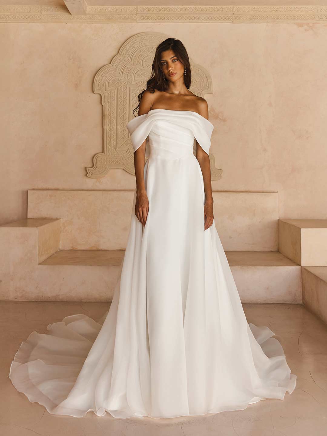 Das Brautkleid Lissy  vom Hersteller Madi Lane, bei Ivory & Blush