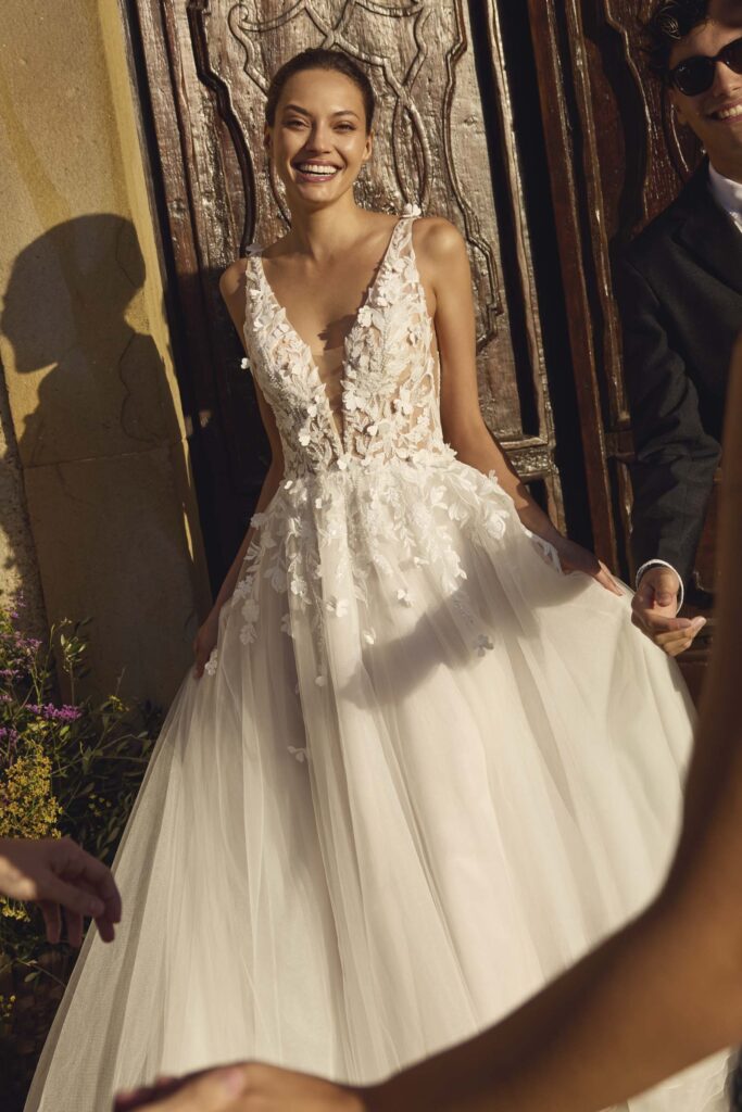 Das Brautkleid Galina vom Hersteller Modeca, bei Ivory & Blush