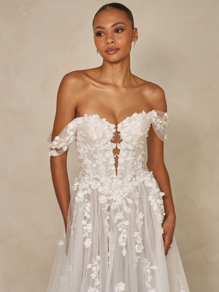 Das Brautkleid Watkins  vom Hersteller Madi Lane, bei Ivory & Blush