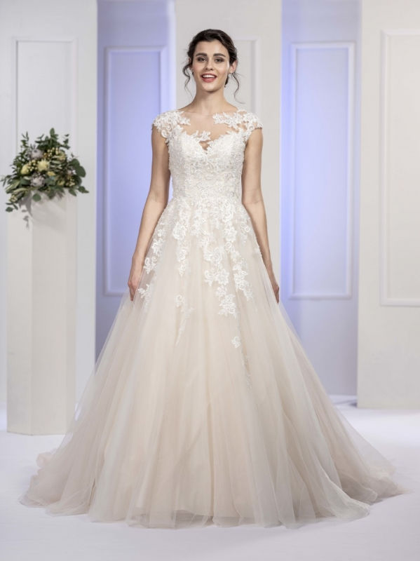 Das Brautkleid 55 69WA18388 vom Hersteller Sposa Toscana, bei Ivory & Blush