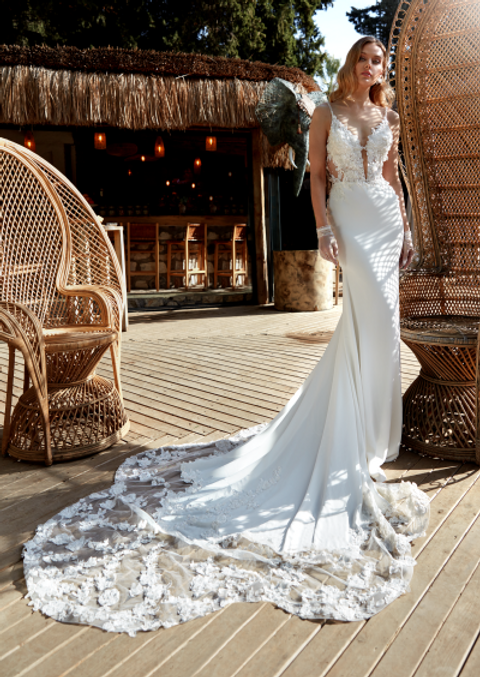 Das Brautkleid 6032 vom Hersteller Emine Yildirim, bei Ivory & Blush