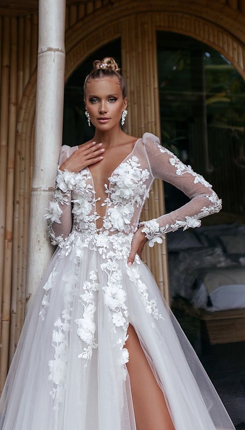 Das Brautkleid Blossom vom Hersteller Agnieszka Swiatly, bei Ivory & Blush
