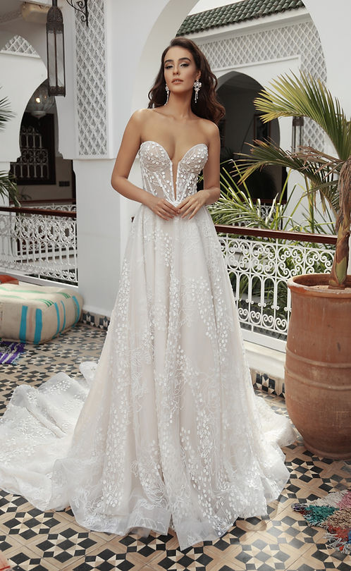 Das Brautkleid Celeste vom Hersteller Agnieszka Swiatly, bei Ivory & Blush
