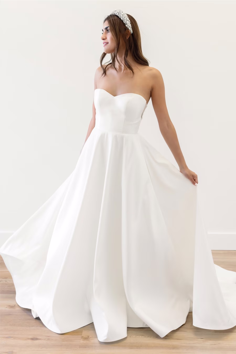 Das Brautkleid Clarissa vom Hersteller Watters - WTOO, bei Ivory & Blush