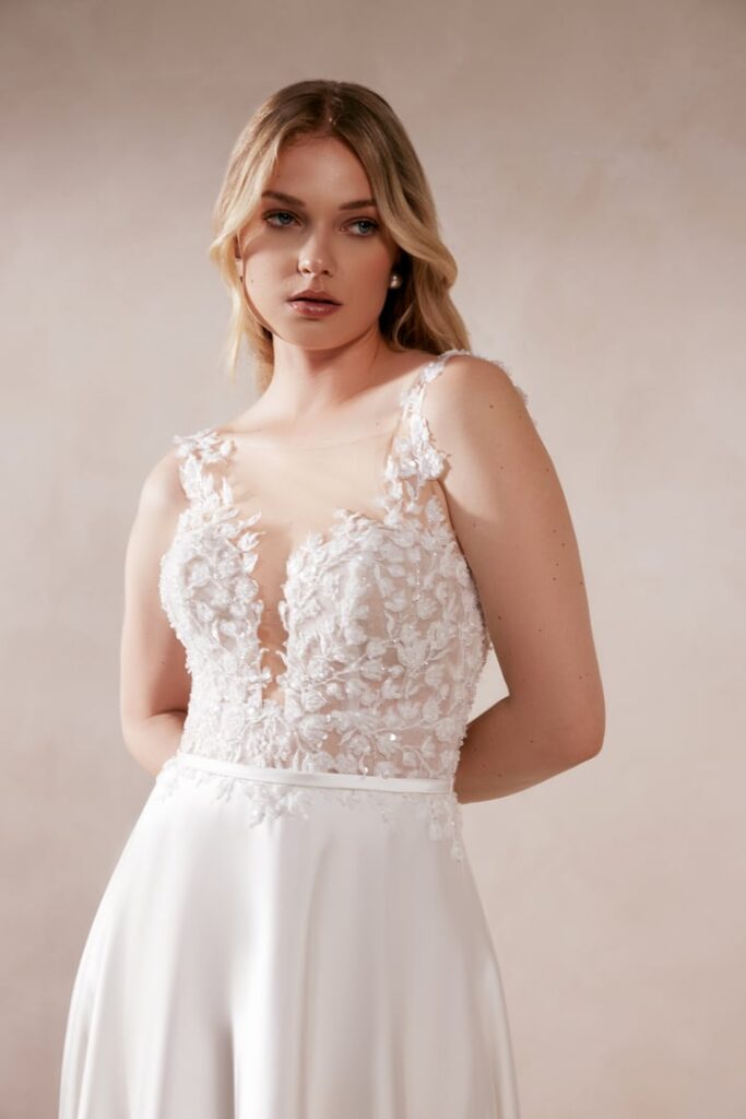 Das Brautkleid Eila  vom Hersteller Justin Alexander - Adore, bei Ivory & Blush