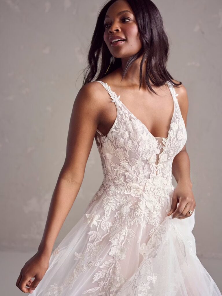 Das Brautkleid Erica vom Hersteller Maggie Sottero - Rebecca Ingram, bei Ivory & Blush