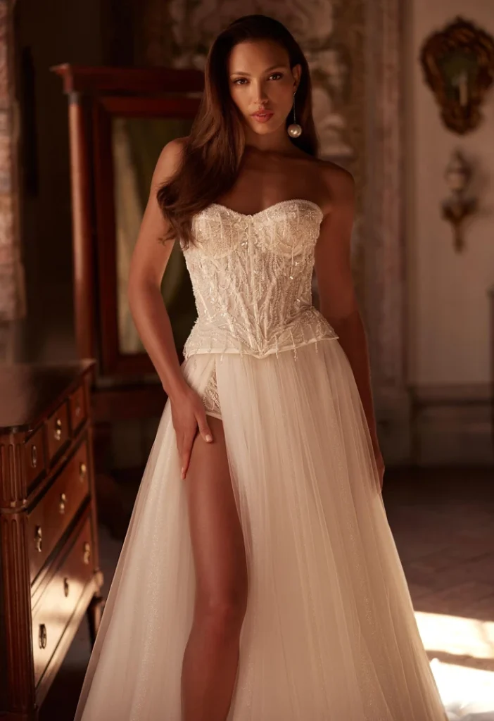 Das Brautkleid Eulalia  vom Hersteller Pollardi, bei Ivory & Blush