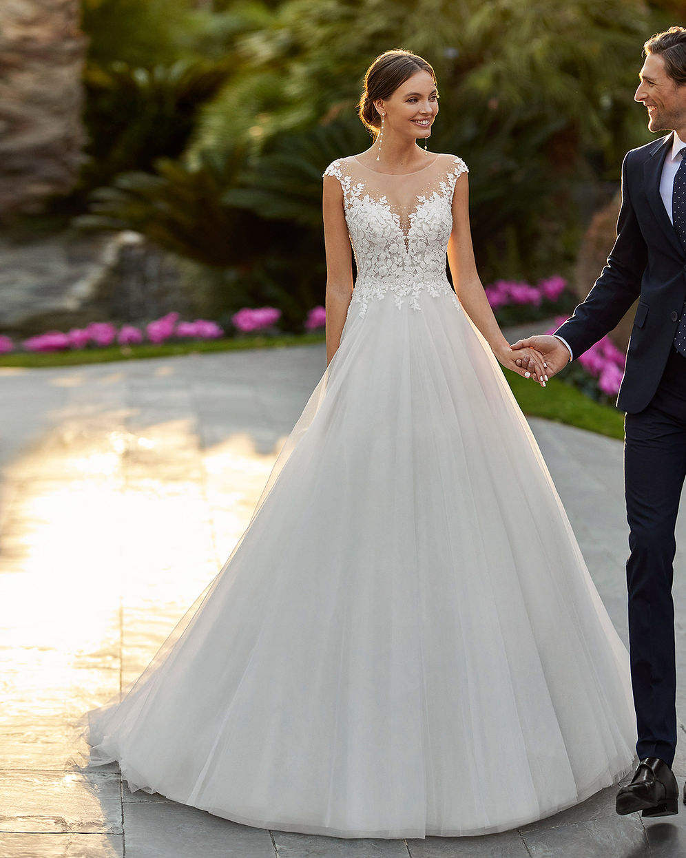 Das Brautkleid Hilaria vom Hersteller Rosa Clara - Adriana Alier, bei Ivory & Blush