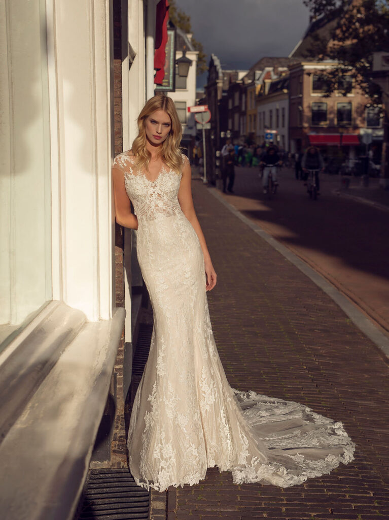 Das Brautkleid Knightley vom Hersteller Modeca, bei Ivory & Blush