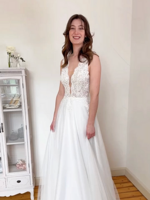 Das Brautkleid Malin vom Hersteller Sanna Lindström, bei Ivory & Blush