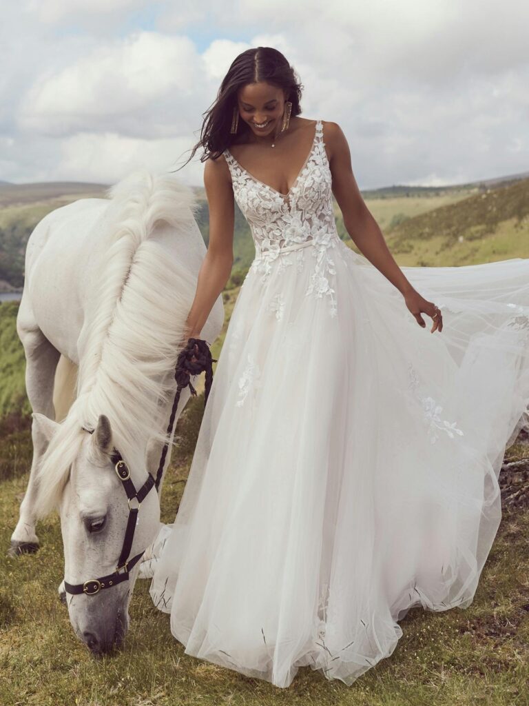 Das Brautkleid Matilda vom Hersteller Maggie Sottero, bei Ivory & Blush