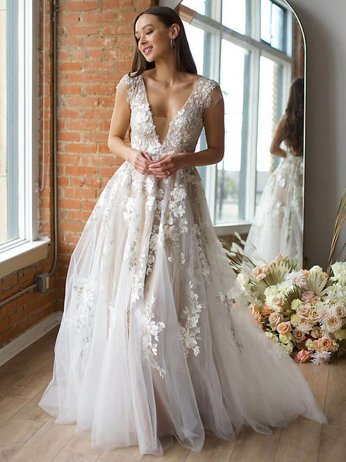 Das Brautkleid Prescott vom Hersteller Watters - WTOO, bei Ivory & Blush