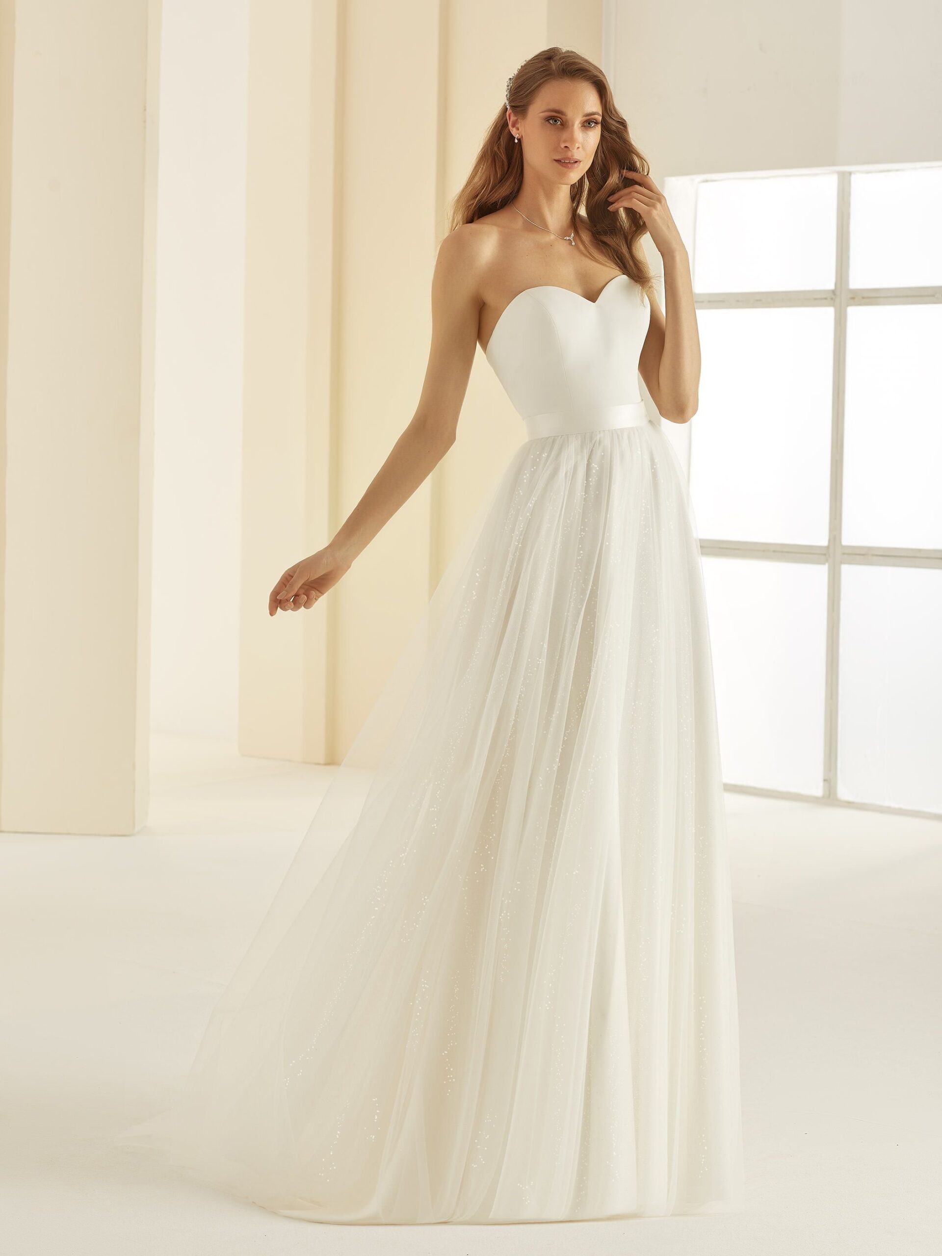 Das Brautkleid Rock Corsica vom Hersteller Bianco Evento, bei Ivory & Blush