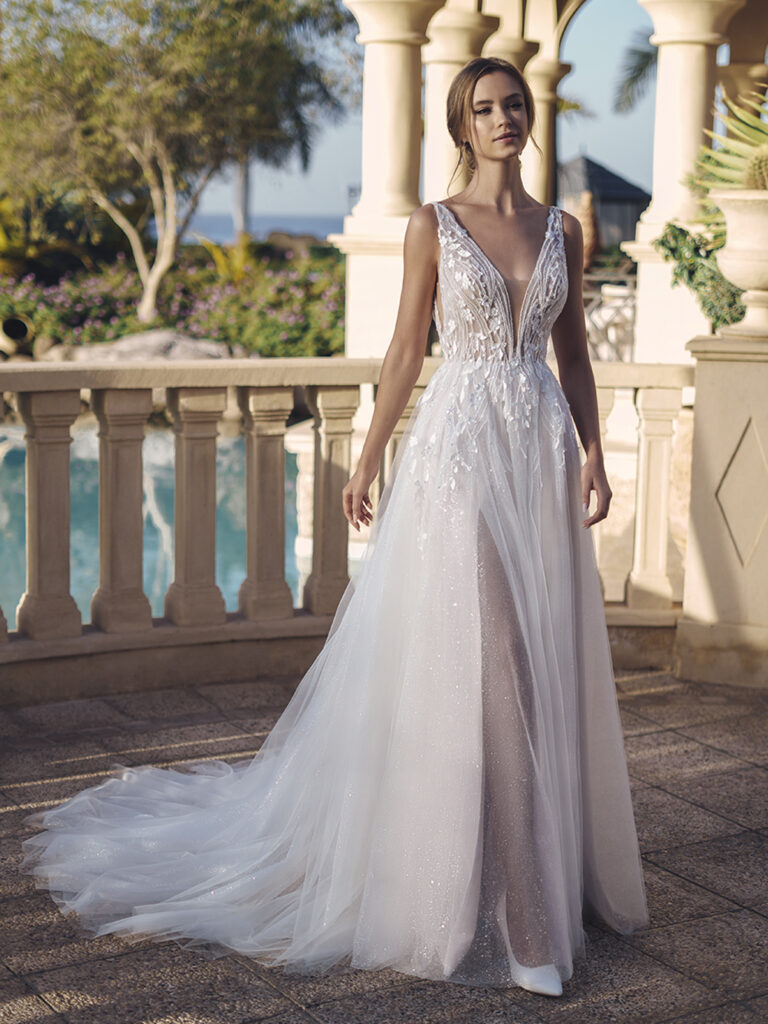 Das Brautkleid Sage vom Hersteller Enzoani - Blue, bei Ivory & Blush
