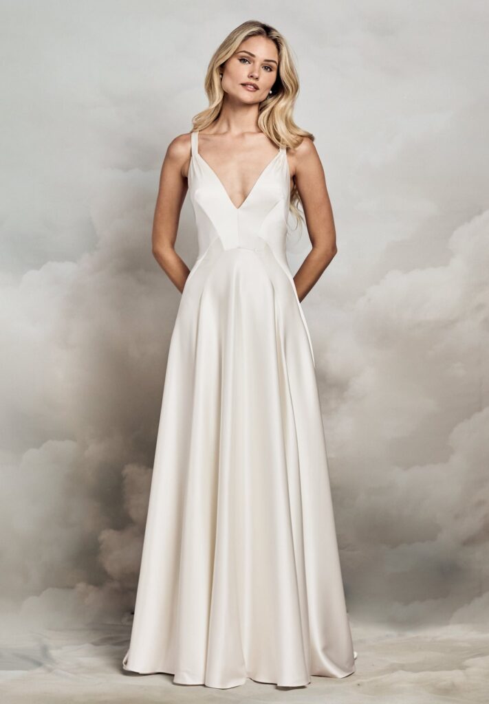 Brautkleid Dora Gown von Catherine Deane bei Ivory & Blush