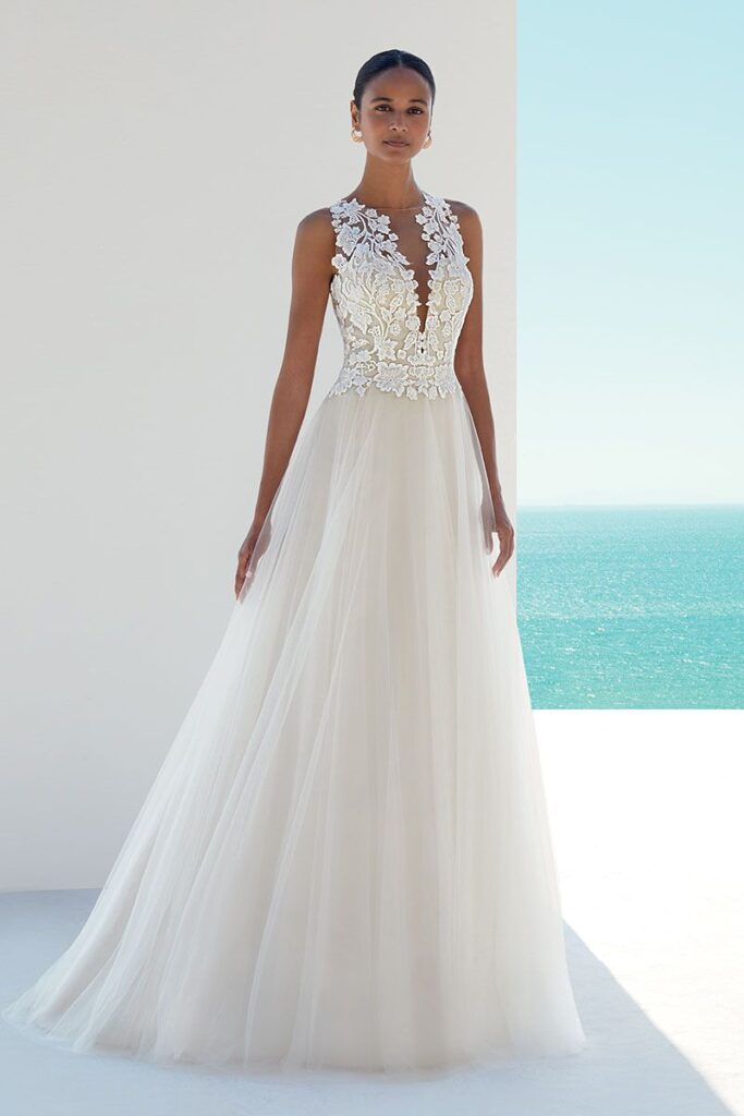 Brautkleid L1000 von Demetrios - Orea Sposa bei Ivory & Blush