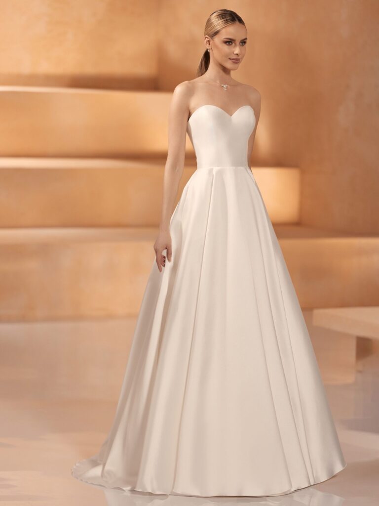Brautkleid Olga von Bianco Evento bei Ivory & Blush