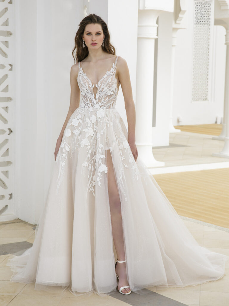 Brautkleid Rhapsody von Enzoani - Blue bei Ivory & Blush