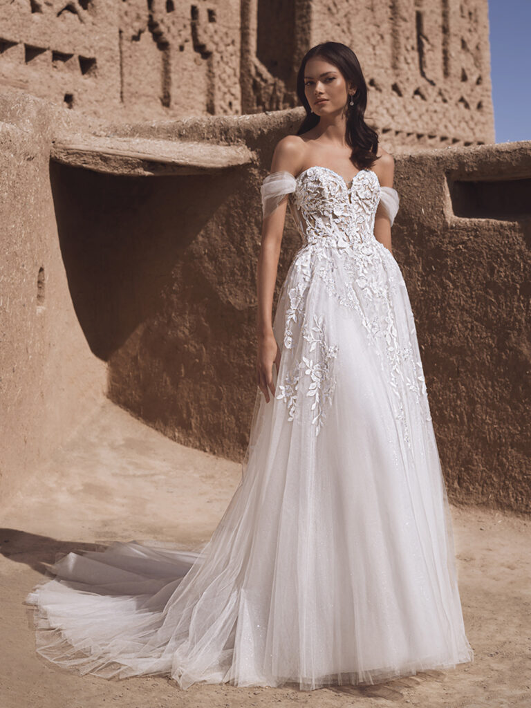 Brautkleid Taylee von Enzoani - Blue bei Ivory & Blush